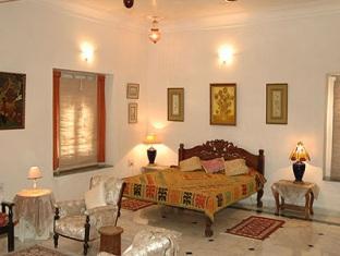 Hotel Pahuna Haveli Udaipur Exterior foto
